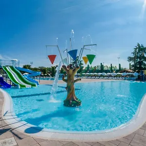Kemp Del Garda Village And